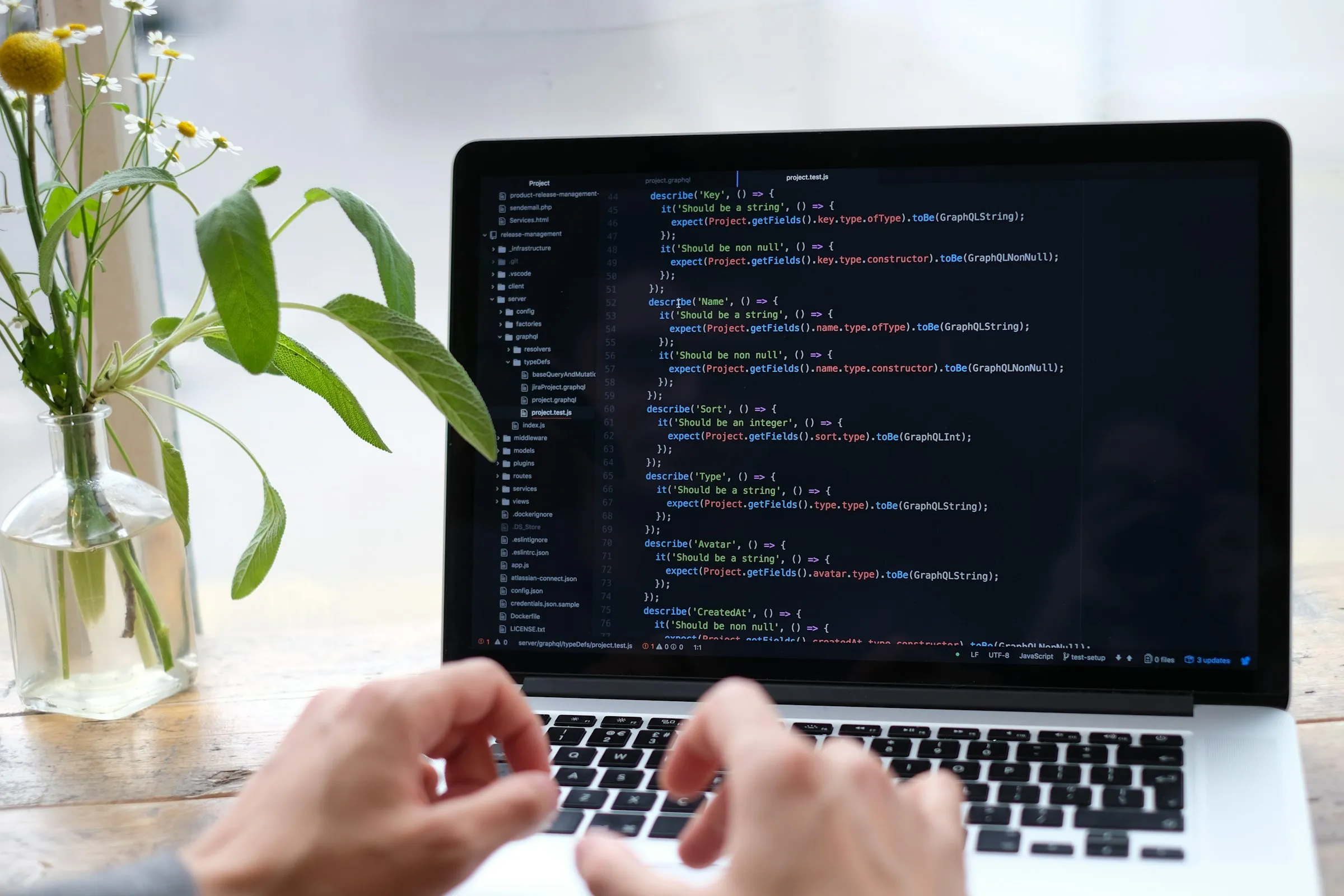 Introducere în JavaScript: Ghidul Începătorului